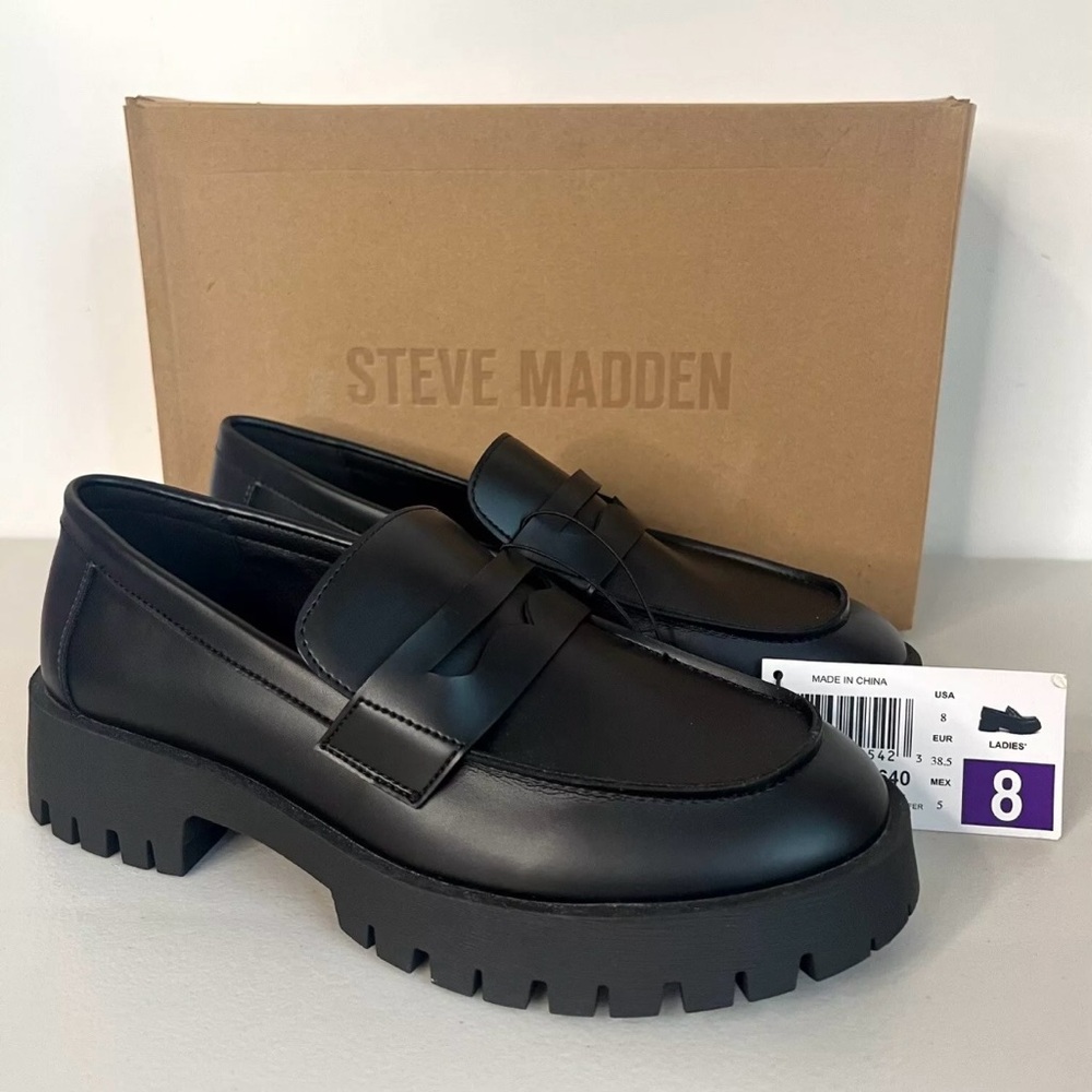 Steve Madden Course Black Ladies Lug Loafer Shoes Size 8